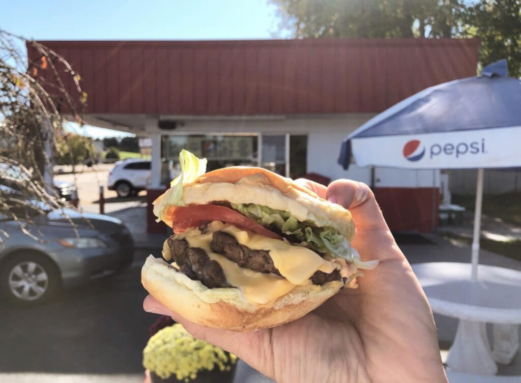 deluxe hamburger from dairy mart